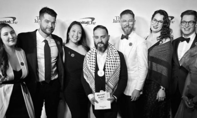 Chef palestinese vince l’Oscar dei cuochi Usa e lo dedica al suo popolo