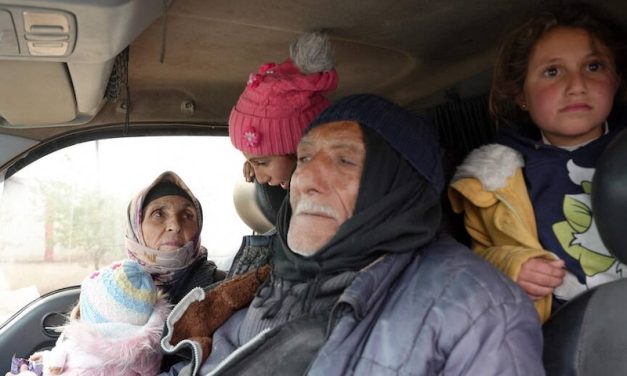 L’UE annonce un pont aérien humanitaire vers la Syrie
