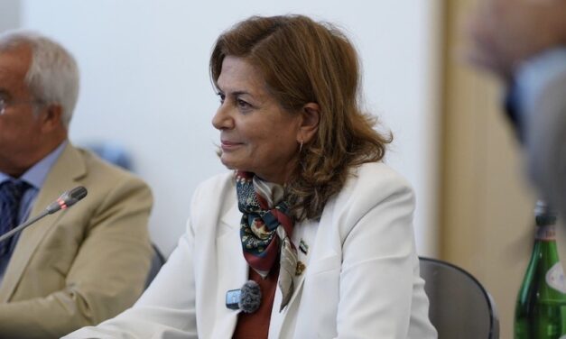 Siria, l’unico ministro donna